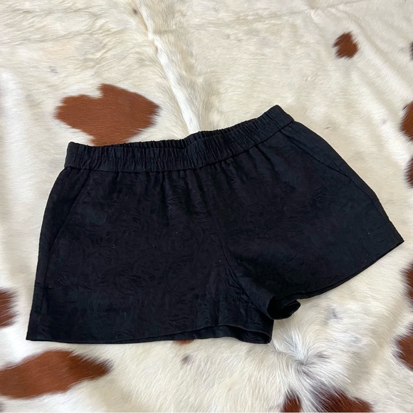 J Crew Floral Jacquard Black Shorts - Picture 2 of 12